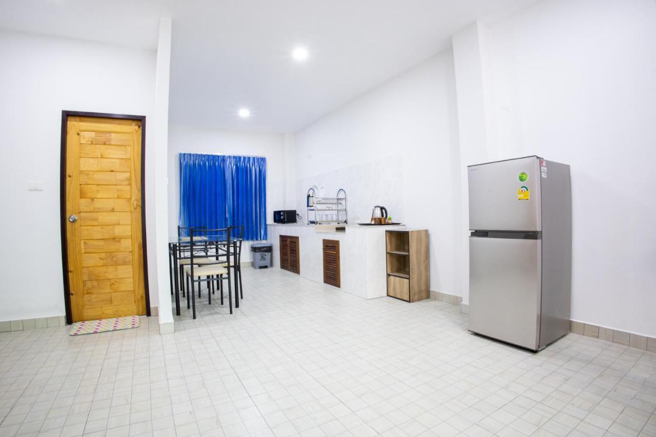 Hotel Grand View Premium à Patong Extérieur photo