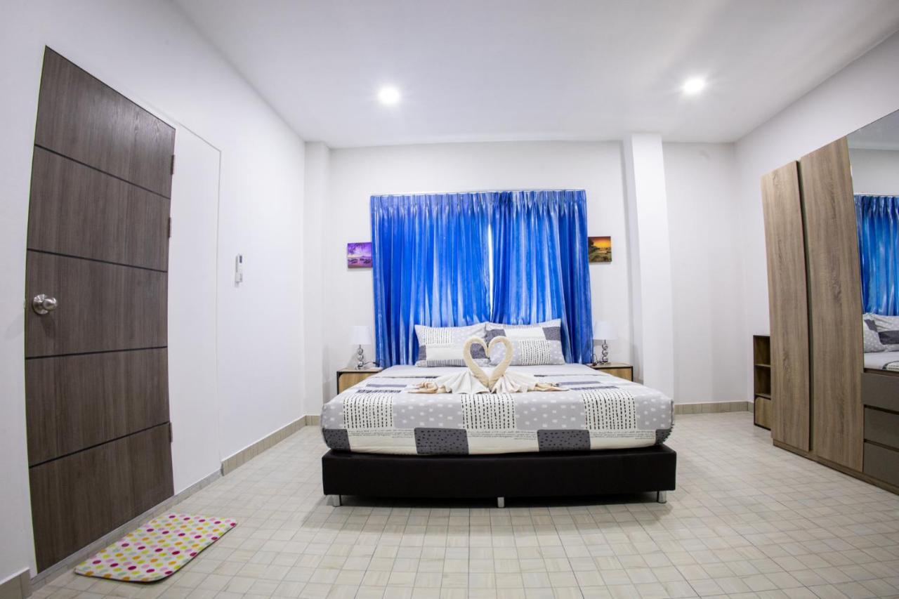 Hotel Grand View Premium à Patong Extérieur photo