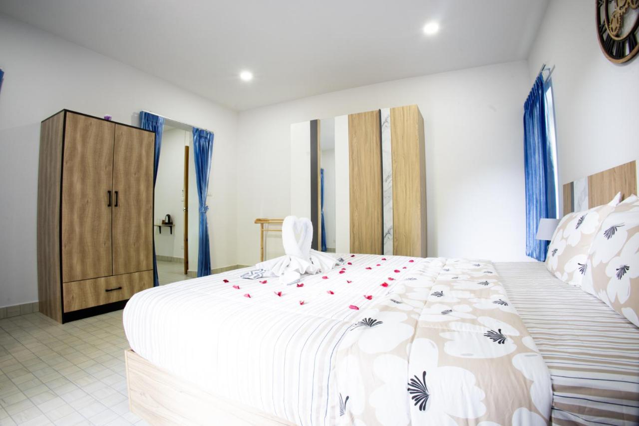 Hotel Grand View Premium à Patong Extérieur photo